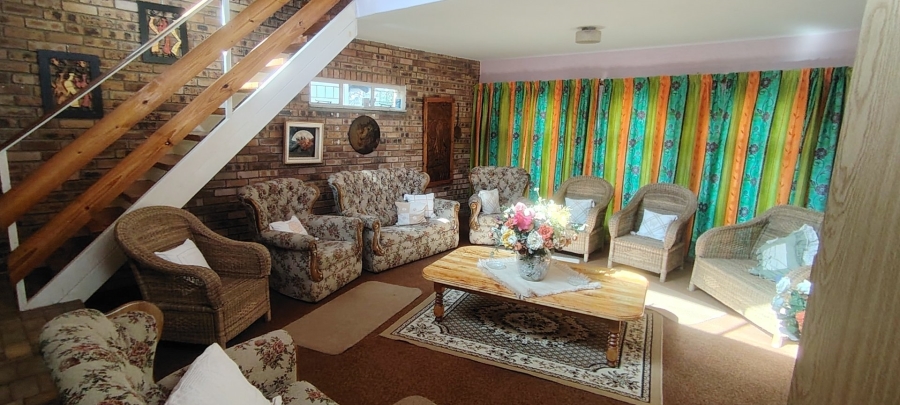 3 Bedroom Property for Sale in Flamwood North West